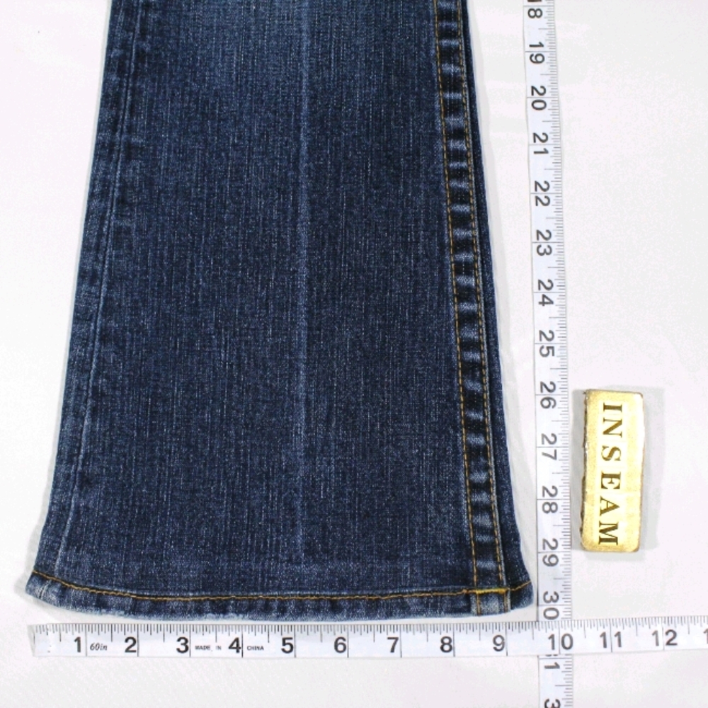TrueReligion - Picture 10 of 11
